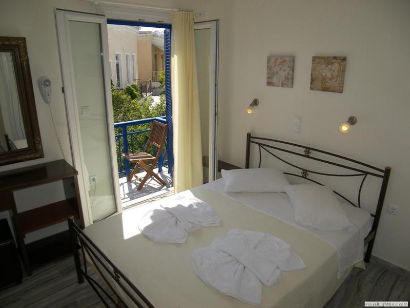 Double Room image 1