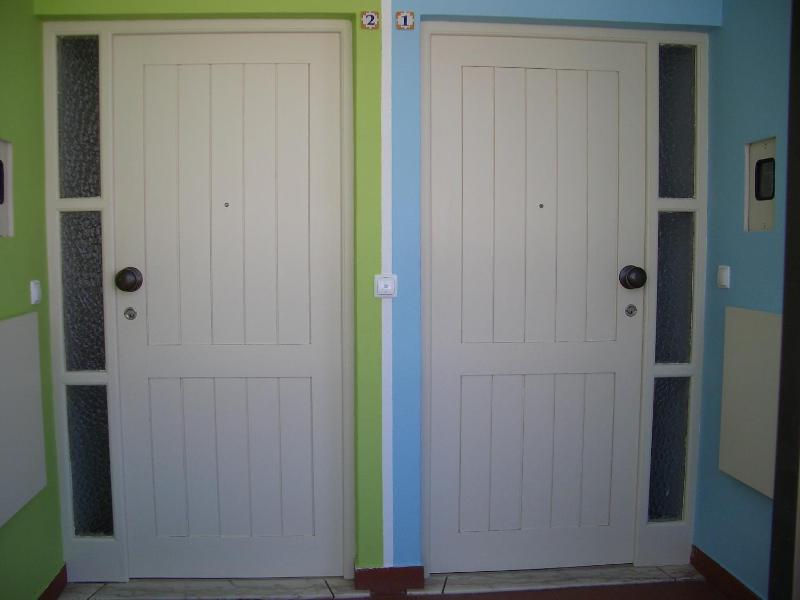 One-Bedroom Apartment image 2