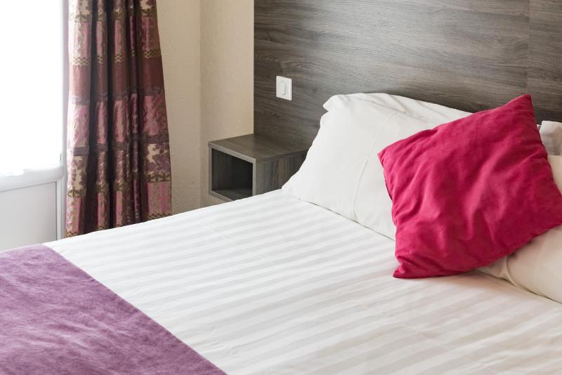 Double Room image 2
