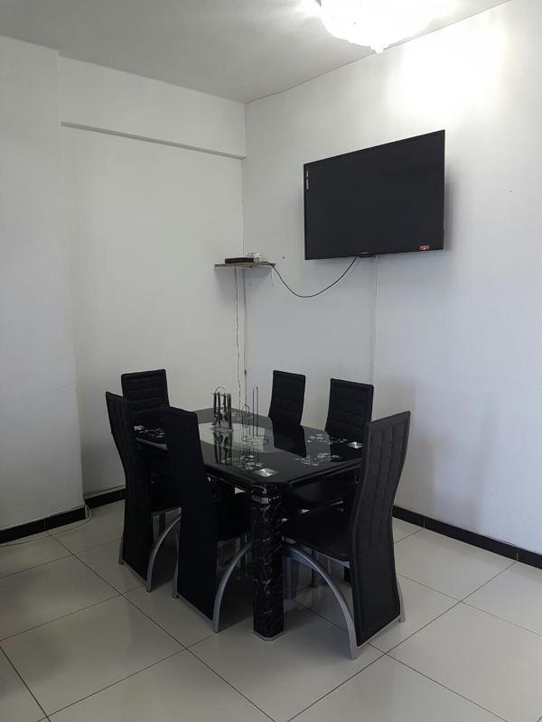 Beachurst Apartment - image 10