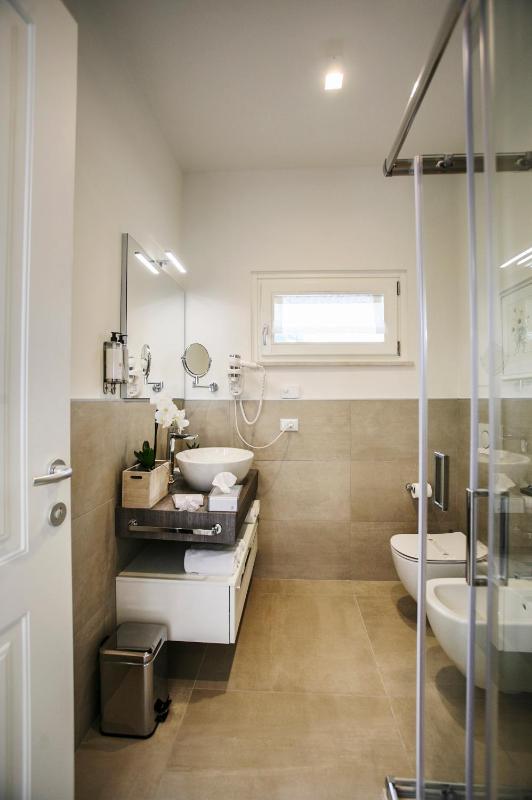 Riviera Carducci Rooms - image 33
