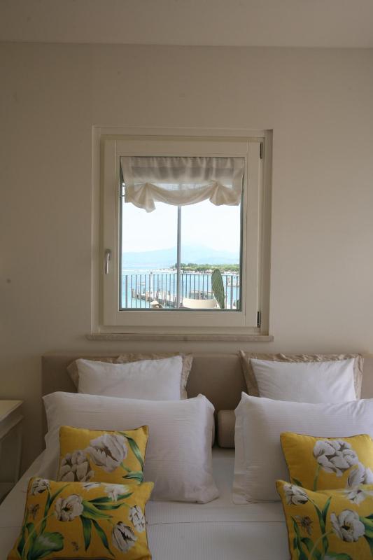 Riviera Carducci Rooms - image 9
