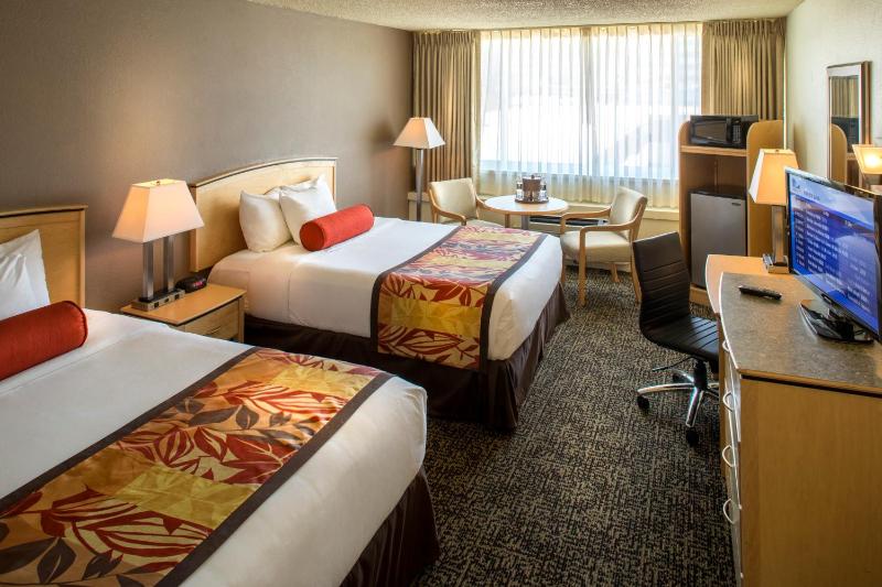 Deluxe Queen Room with Two Queen Beds image 1