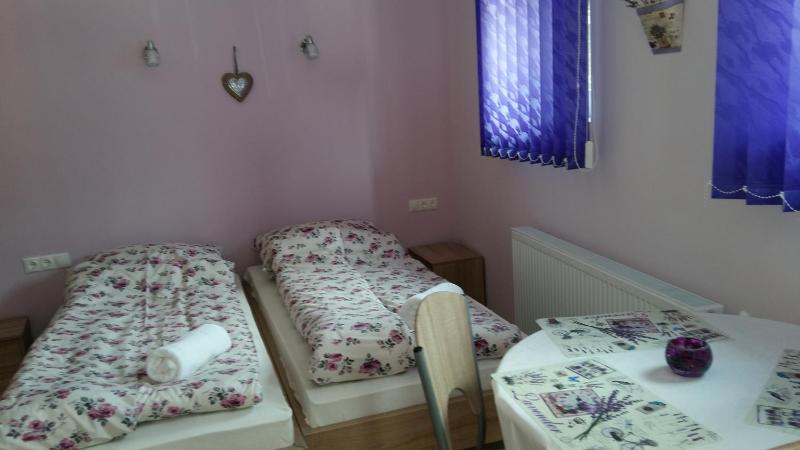 Studio Apartment image 2