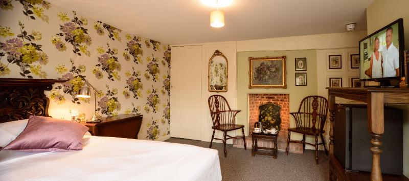 Superior Double Room image 3