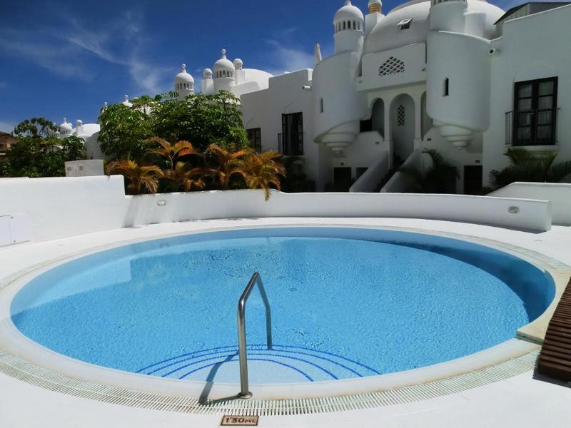 BLU PARADISE COSTA ADEJE - Heated Pool - image 10