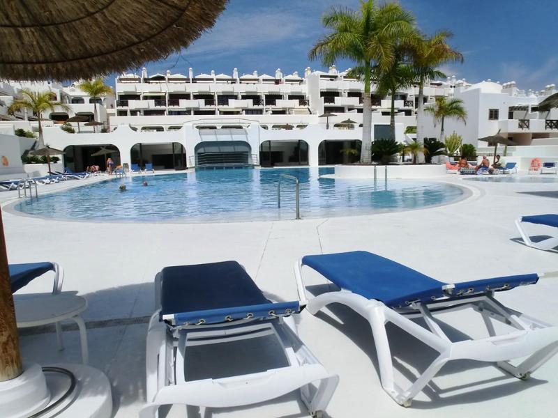 BLU PARADISE COSTA ADEJE - Heated Pool - image 36