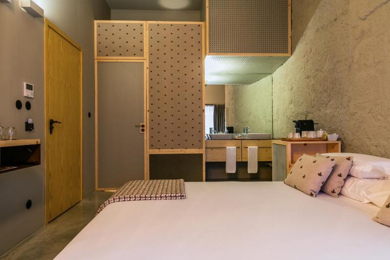Armazém Luxury Housing- Architectural & Design Hotel - image 12