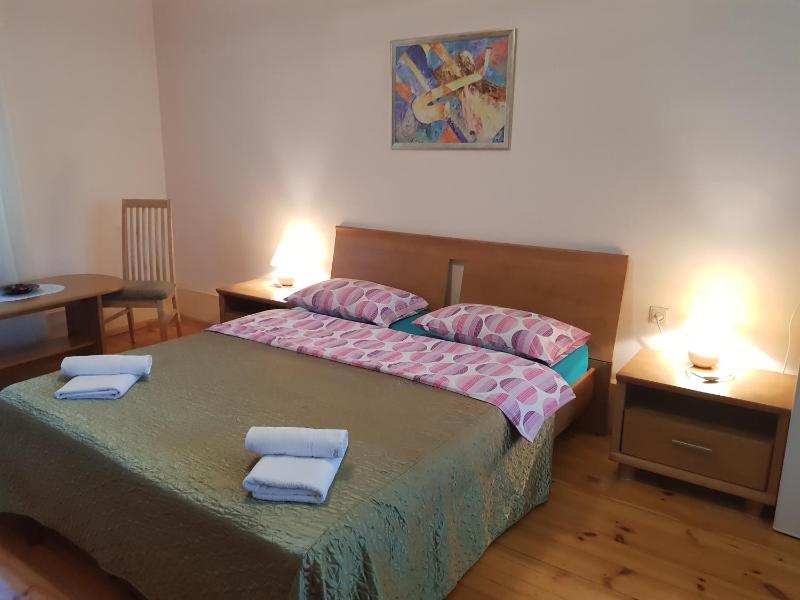 Double Room image 4