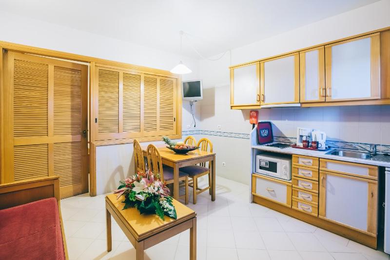 One-Bedroom Junior Standard (2 Adults) image 2