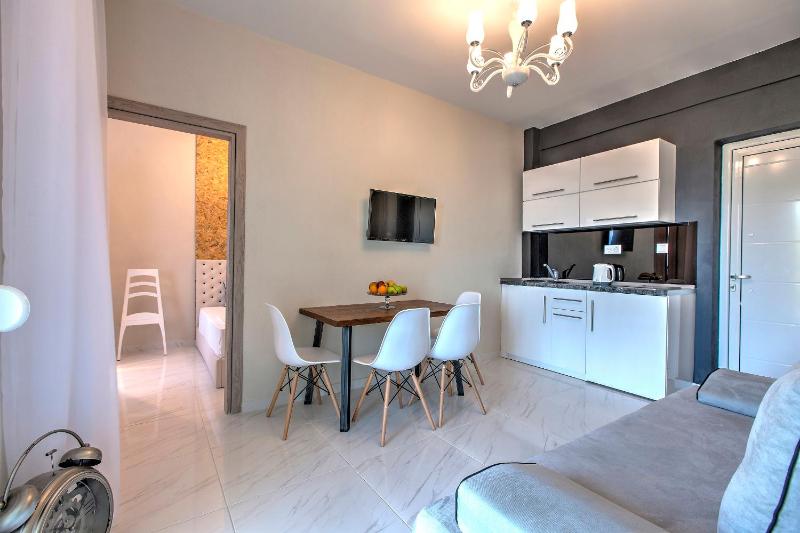 Two-Bedroom Suite image 3