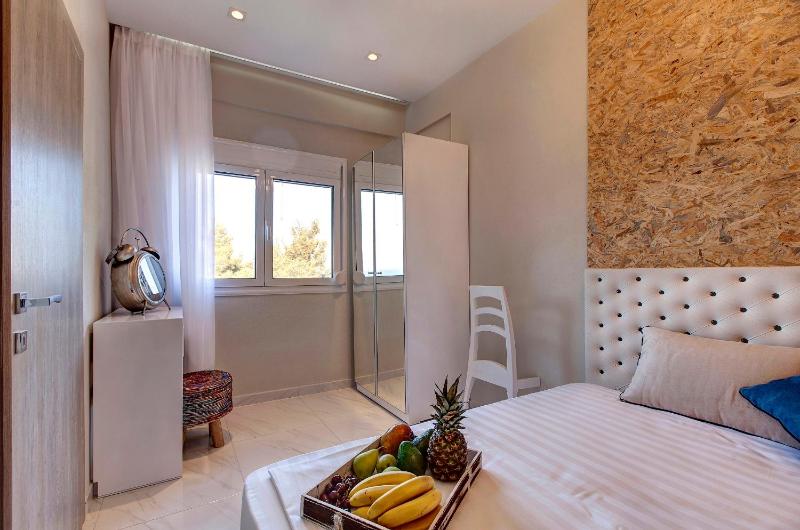 Two-Bedroom Suite image 2