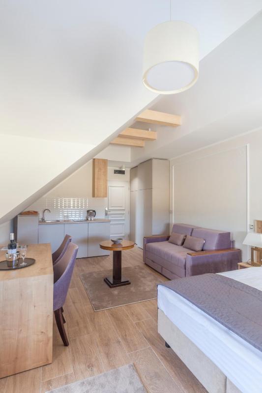 Studio Apartment image 2