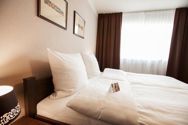 Hotel Diament Spodek - image 27