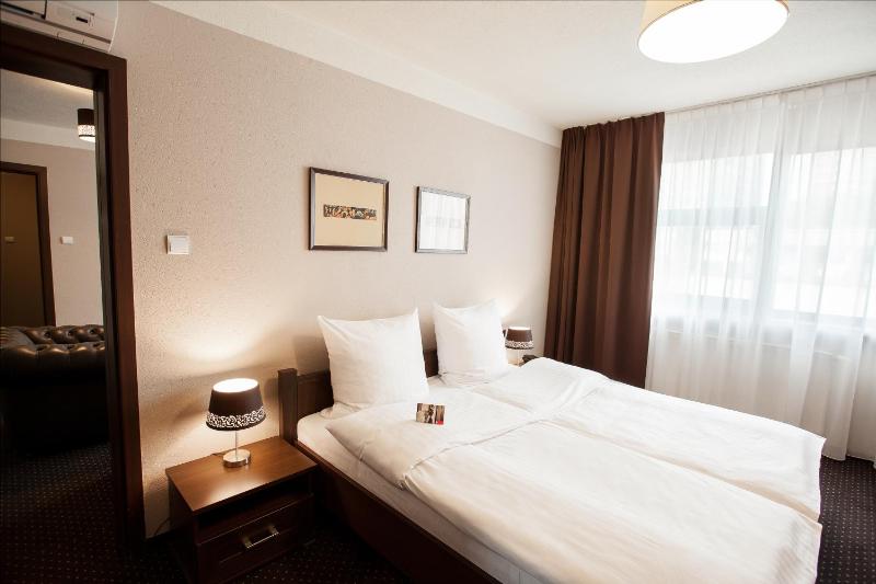 Hotel Diament Spodek - image 24