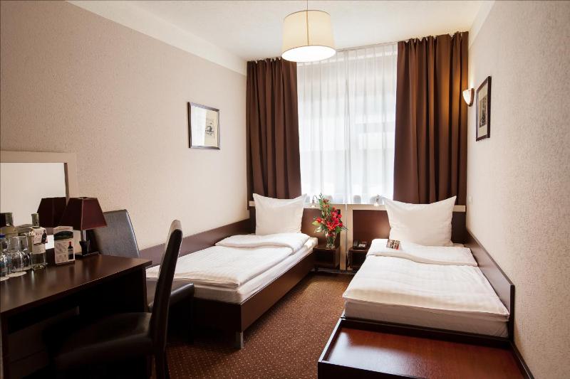 Hotel Diament Spodek - image 15
