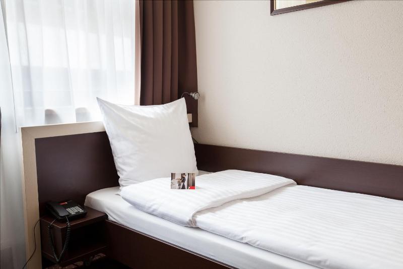 Hotel Diament Spodek - image 22