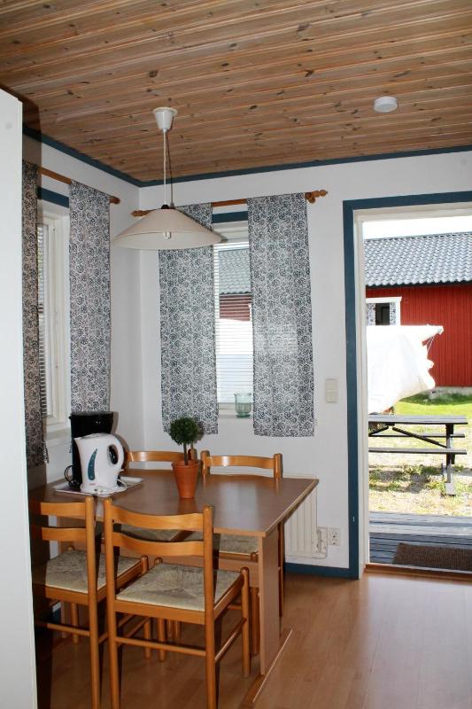 One-Bedroom House image 3