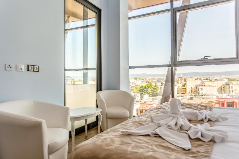 Penthouse Apartment image 4