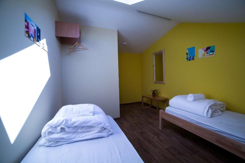 Twin Room with Shared Bathroom image 3