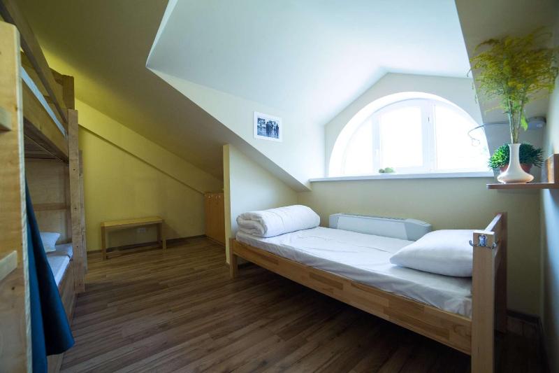 Bed in Female 5-Bed Dormitory Room image 3