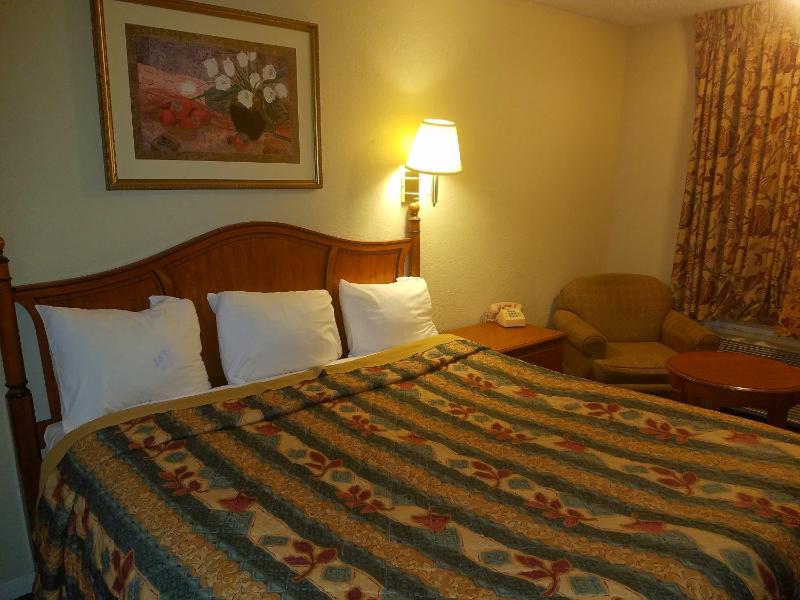 King Room image 2