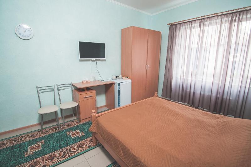 Double Room image 2