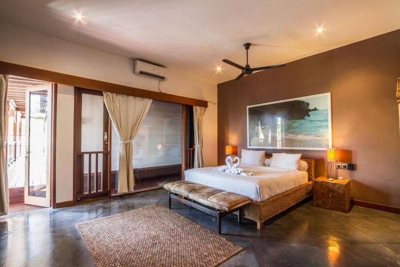 Villa Martine - Fantastic 5BR Villa - Perfect Location in Seminyak - image 37