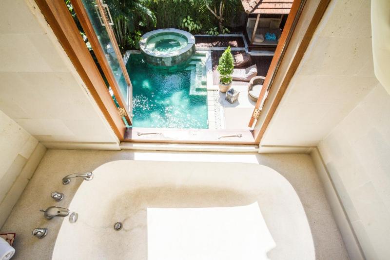 Villa Martine - Fantastic 5BR Villa - Perfect Location in Seminyak - image 20