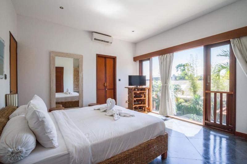 Villa Martine - Fantastic 5BR Villa - Perfect Location in Seminyak - image 12
