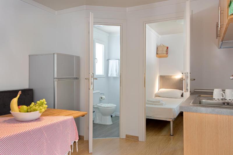 Mobile Home image 3