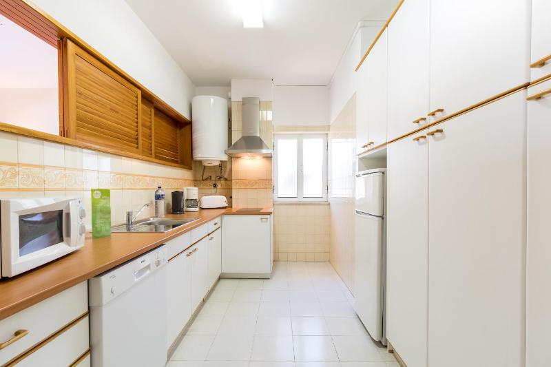 One-Bedroom Apartment with Pool View image 3