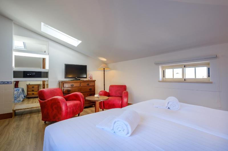 Junior Suite with Terrace - Attic - Main House image 4