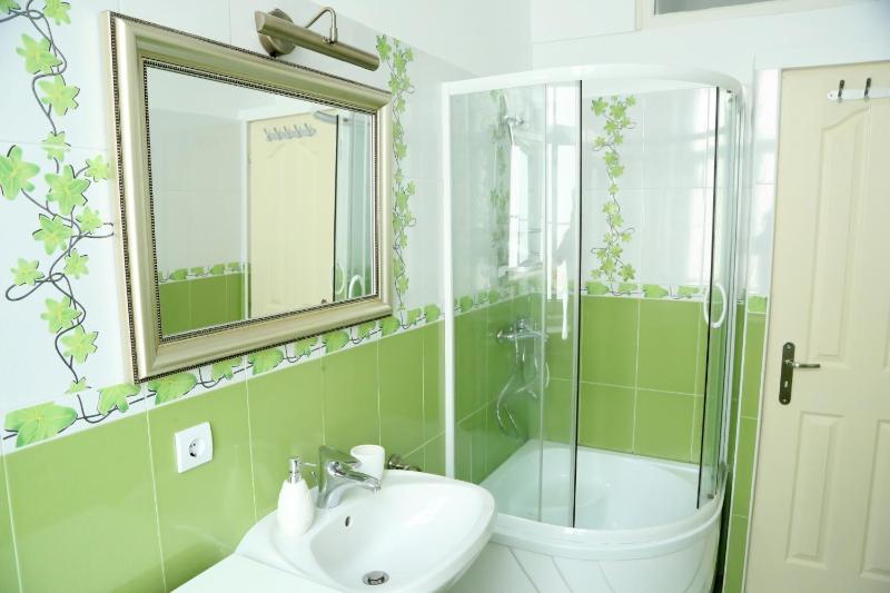Casa Blanca - image 3