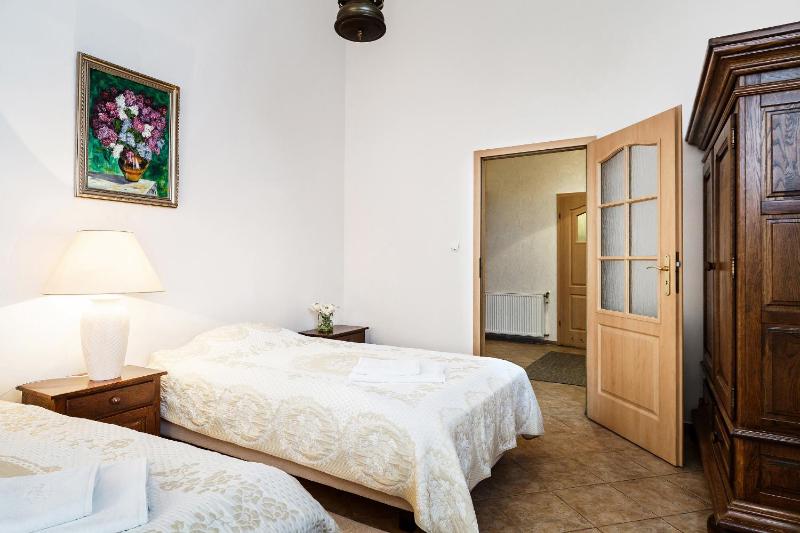 Superior Apartment image 2