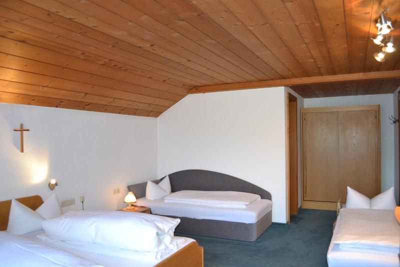 Superior Double Room with Balcony image 4