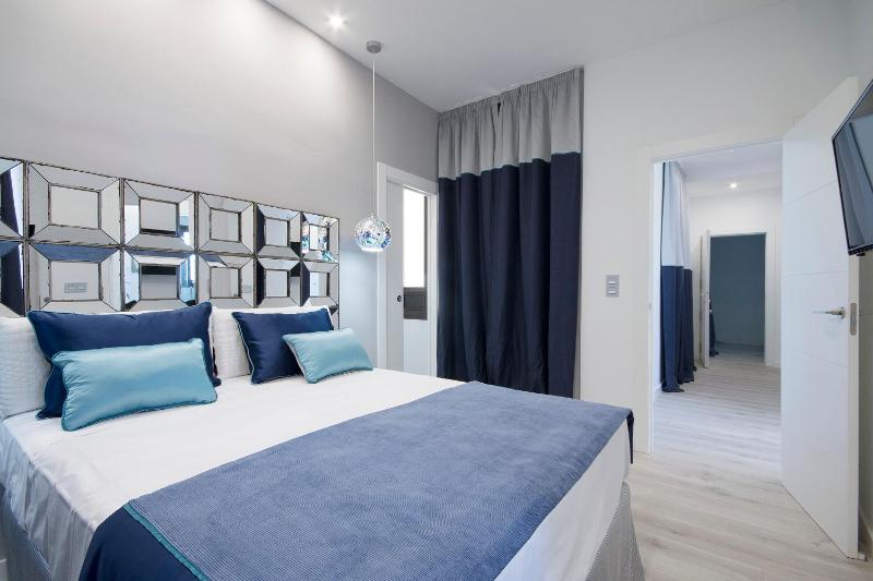 BiBo Suites Gran Vía - image 13