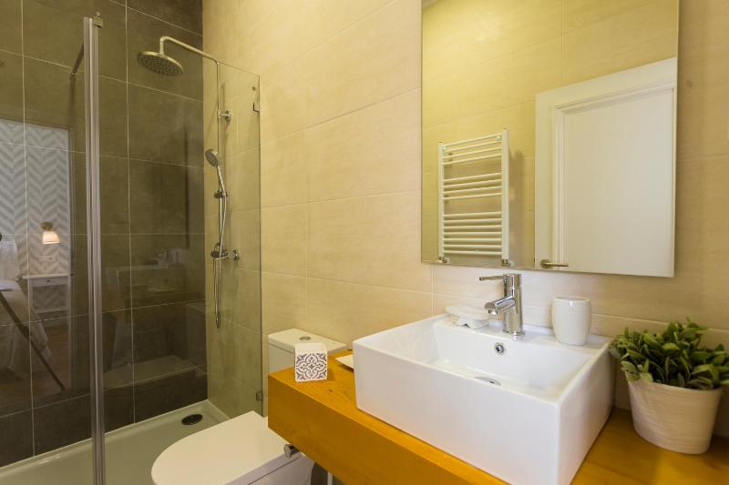 Standard Double Room image 4