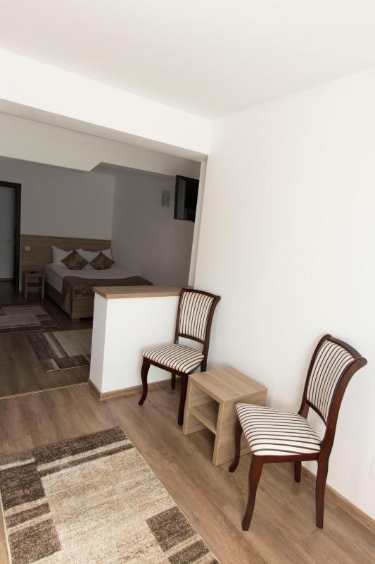Suite image 4