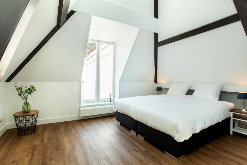 Apartment - Split Level image 4