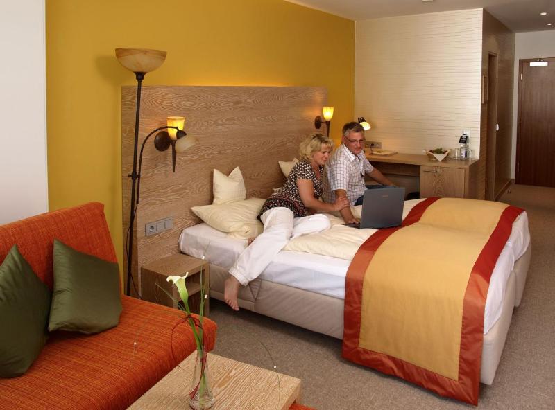 Business Single Room image 2