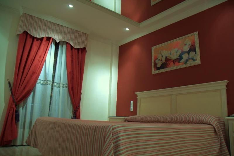 Junior Suite with Spa Bath image 3
