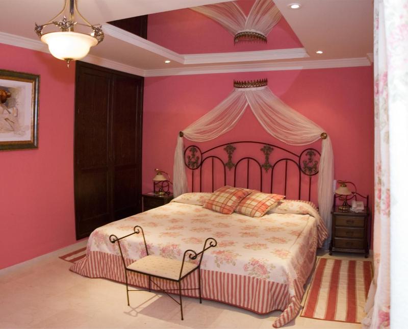 Suite with Spa Bath image 1
