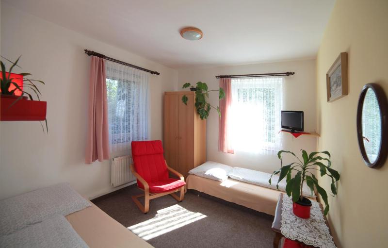 Double or Twin Room image 2