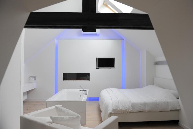 Suite image 2