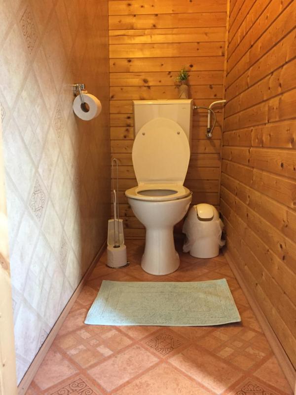 Double Room with Shared Bathroom image 2