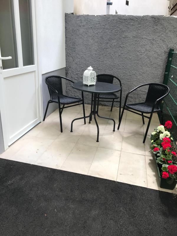 Apartment with Terrace image 2