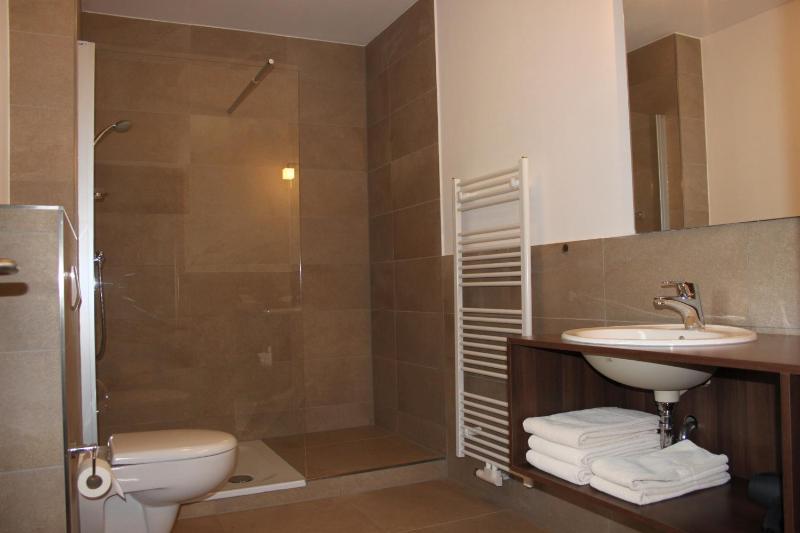 Triple Room image 2