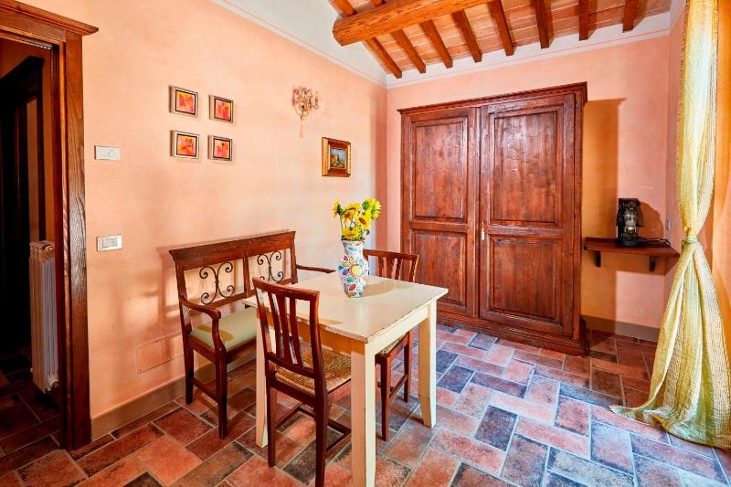 Apartment with Garden View image 3