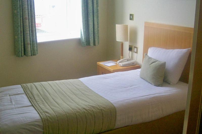 Single Room with Sea View image 3